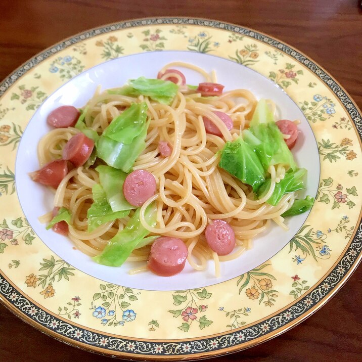 柚子胡椒香る☆キャベツとウィンナーの醤油パスタ